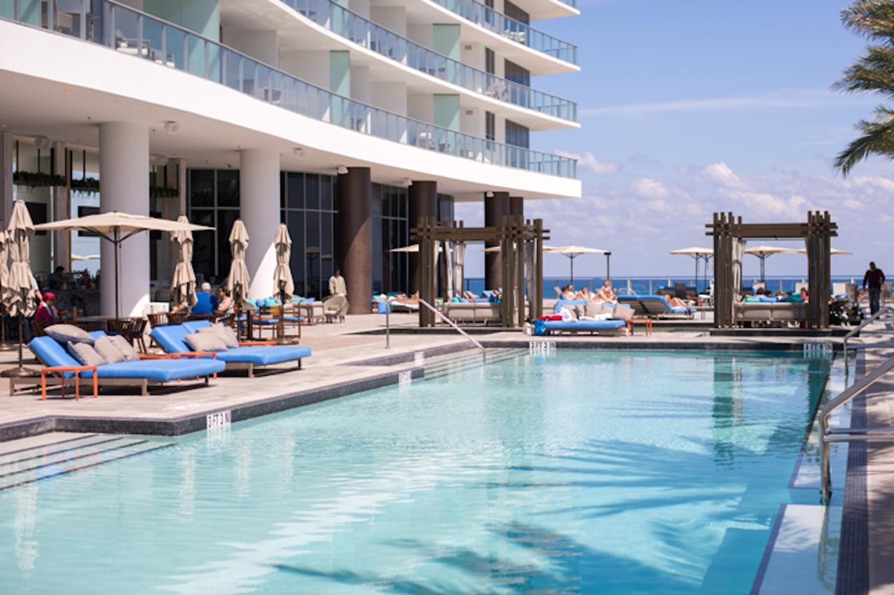 Contemporary Beach Resort Condos Dania Beach Exterior foto